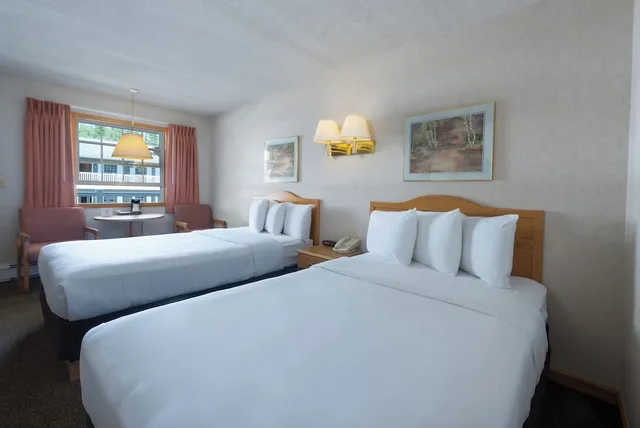 غرفة تقليدية بسريرين مزدوجين، Adirondack Retreat Inn and Suites 2/3