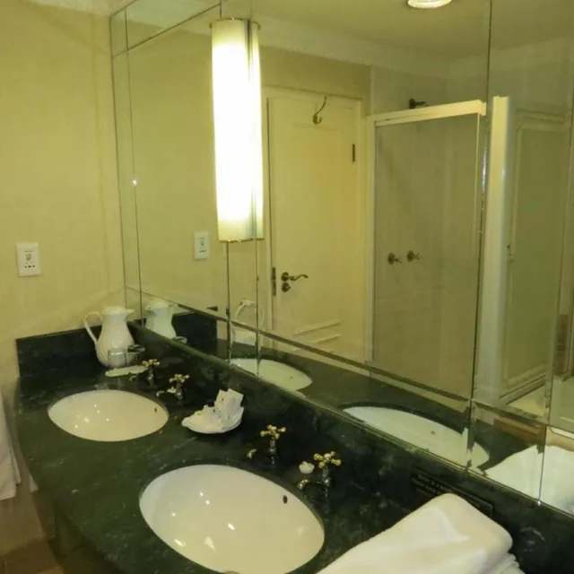 جناح بريميوم، Redlands Hotel 8/10