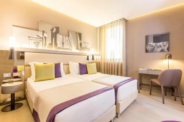 غرفة سوبيريور ثلاثية بسرير مزدوج مع أريكة، Orazio Palace Hotel 2/8