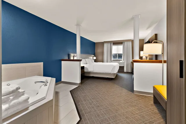 جناح بسرير كينج، Comfort Inn & Suites Fremont 3/3