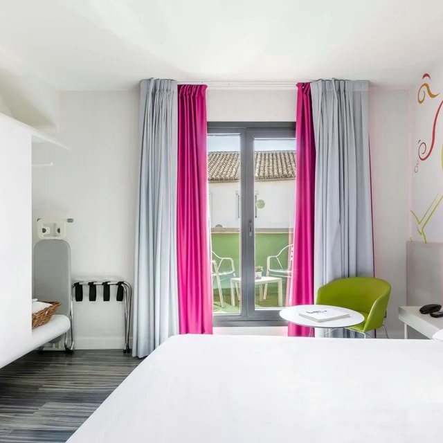 غرفة سوبيريور بسرير مزدوج، Ibis Styles Madrid Prado 1/9