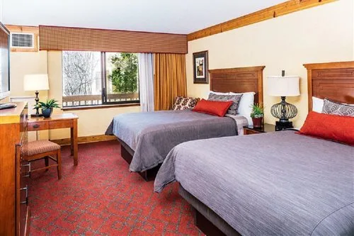 غرفة ديلوكس بسرير مزدوج، Tenaya Lodge At Yosemite 2/3