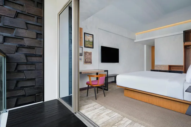 Aloft, King Bed, Balcony، Aloft Bali Seminyak 1/5