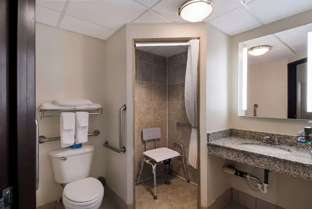 غرفة قياسية بسرير مزدوج لذوي الإعاقة، Best Western Bemidji 2/2