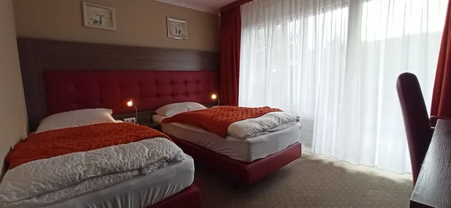 Compact, Double Bed, Balcony, Hotel Waldblick 2/8