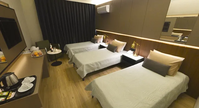 Room, Triple, Twin Beds, Ring Downtown Hotel 1/3