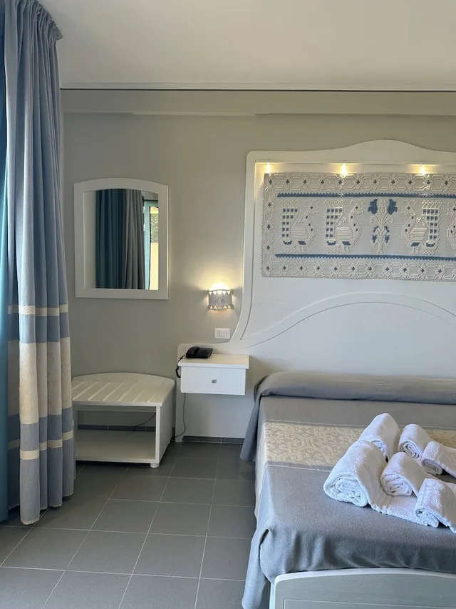 Panoramic, Queen Bed, Lagoon View, Corte Cala Dei Pini 1/5
