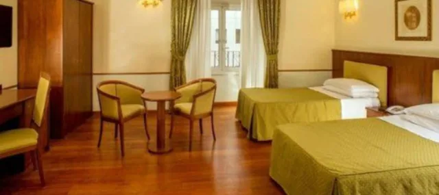 Room, Quadruple, Queen and Twin Beds, Annex, Hotel Piemonte Rome 1/4