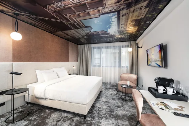 غرفة سوبيريور ثلاثية بسرير كوين وسرير فردي، Three Corners Downtown Hotel 1/8