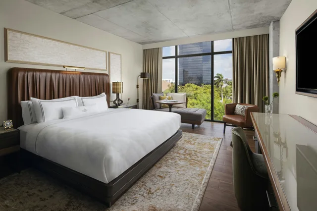 Room, The Ben, Autograph Collection 3/5