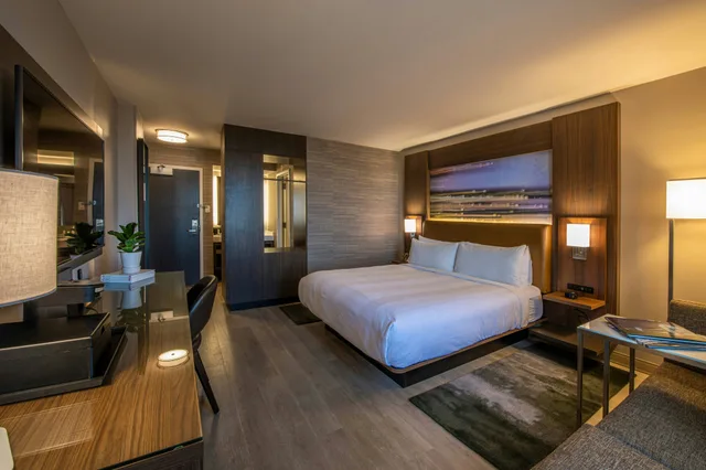 غرفة، Wichita Marriott 2/3