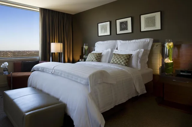 Executive, King Bed, Lounge Access, Pullman at Sydney Olympic Park 3/8