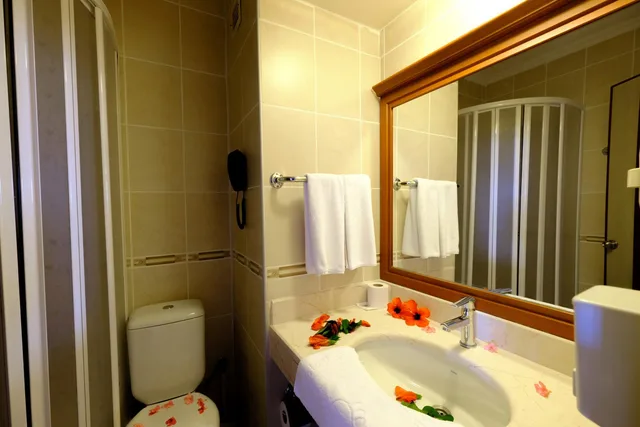 غرفة بسرير مزدوج بإطلالة على البحر، Anitas Beach Hotel 3/3