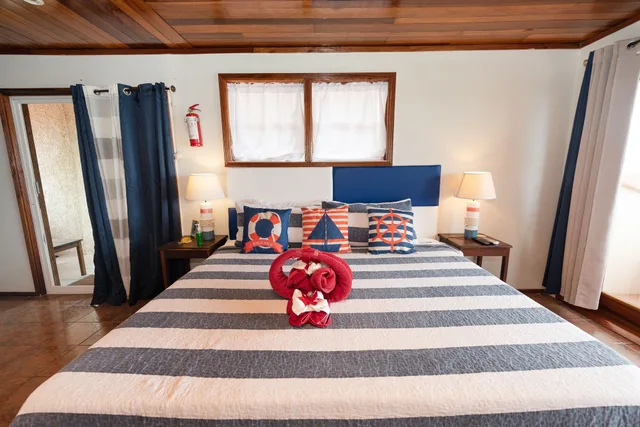 1 Bedroom, Honeymoon, Reef, Studio, King Bed, Sea View، Bella Vista Guesthouse Cabins 6/7