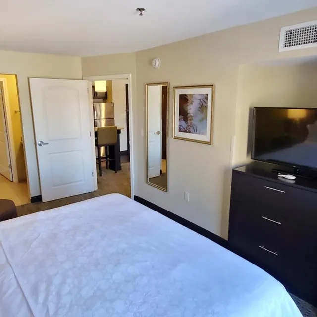 جناح بغرفتي نوم، STAYBRIDGE SUITES EAU CLAIRE - ALTOONA 2/7