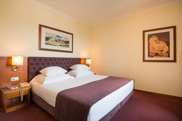 Junior Suite 2 + 2، Vila Gale Porto 2/5