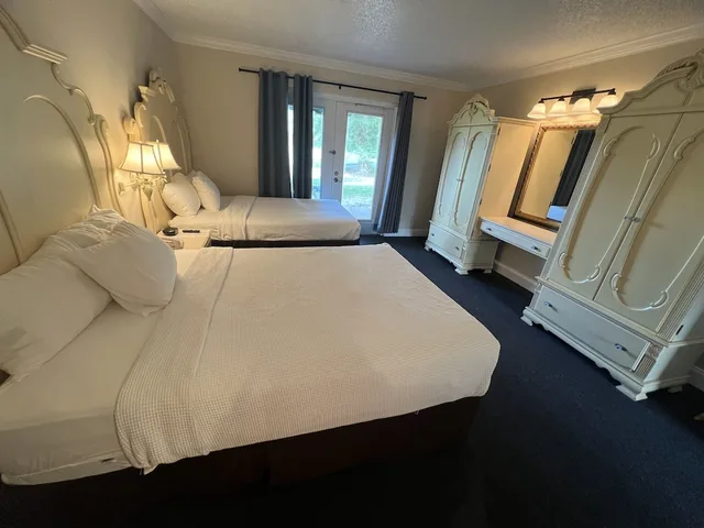 Suite, 2 Double Beds, Grand Palms Resort 1/3