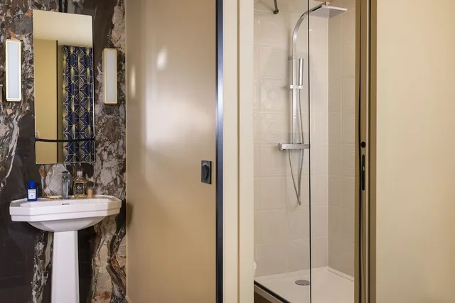 غرفة مفردة بسرير مزدوج، Hotel Le Rocroy 5/6