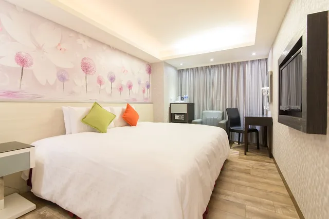 غرفة قياسية بسرير مزدوج، Hub Hotel Tucheng 1/6