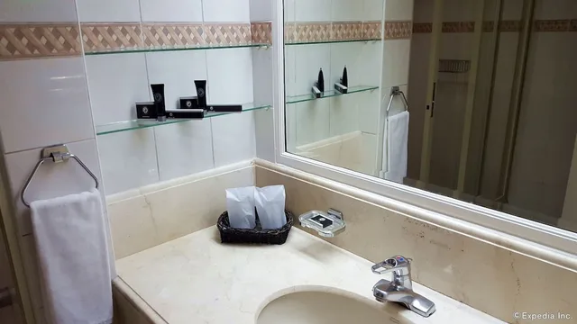 غرفة ديلوكس بسرير فردي، AIM Conference Center Manila 3/4