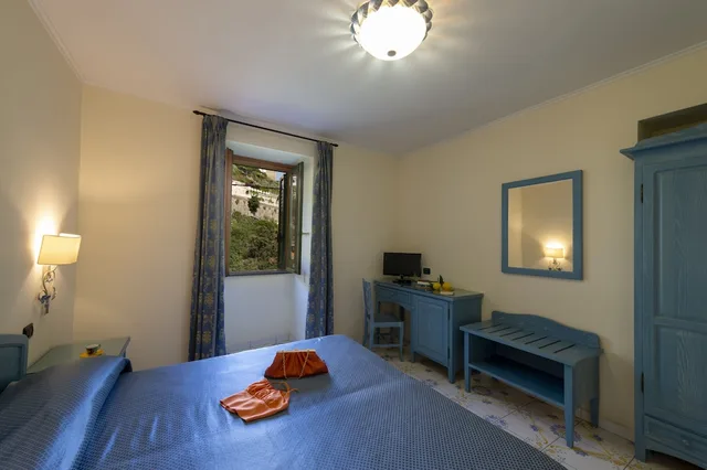 غرفة قياسية بسرير مزدوج، La Pergola Hotel 3/8
