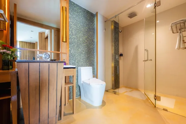 Deluxe, Suite, King Bed, Pool View, Sofa, Centara Nova Hotel Pattaya 8/10
