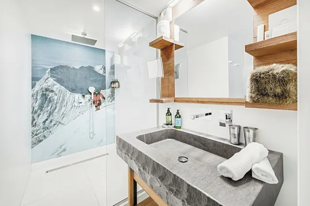 Cozy, 2 Bedrooms, Home, Queen and Twin Beds، Hôtel Pashmina 3/6