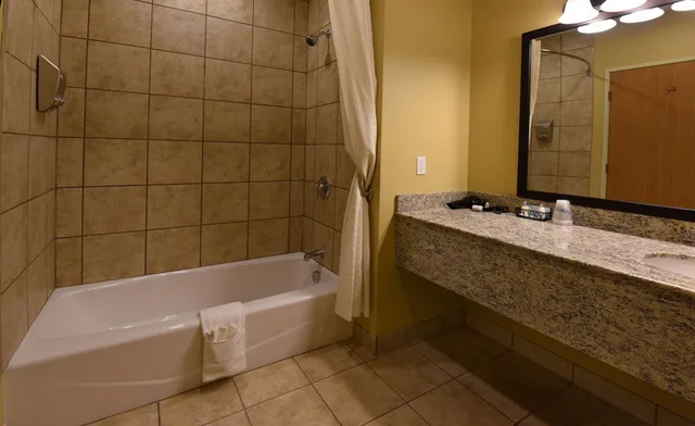 جناح بسريرين كوين بمطبخ، Best Western Plus Vintage Valley Inn 10/10