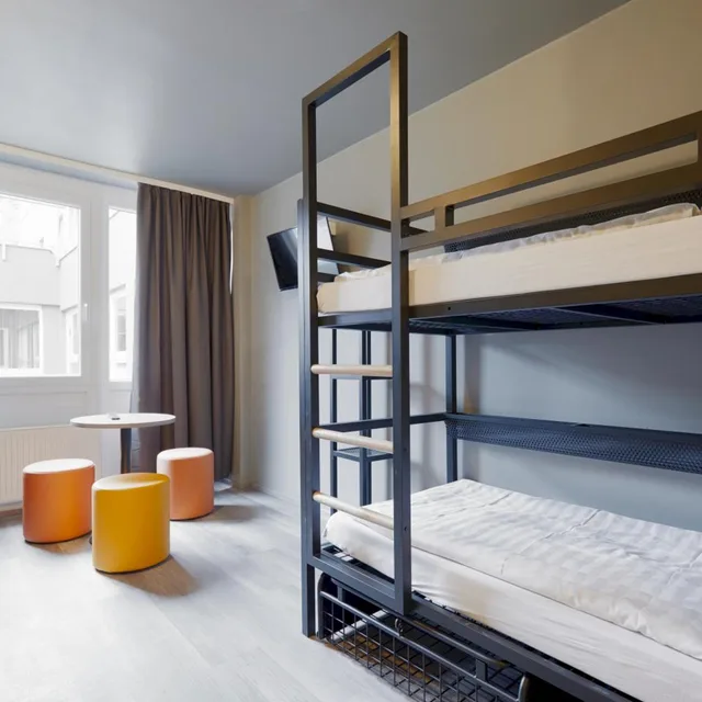 سكن مشترك مختلط بأربعة أسرّة، a&o Dusseldorf Hauptbahnhof 5/10