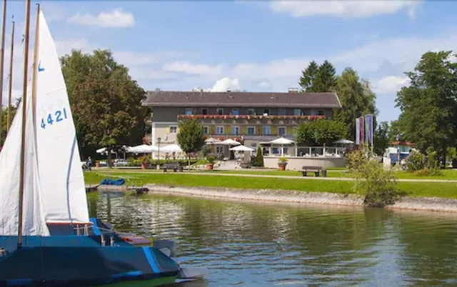 Hotel Schlossblick Chiemsee، Rosenheim 47/50