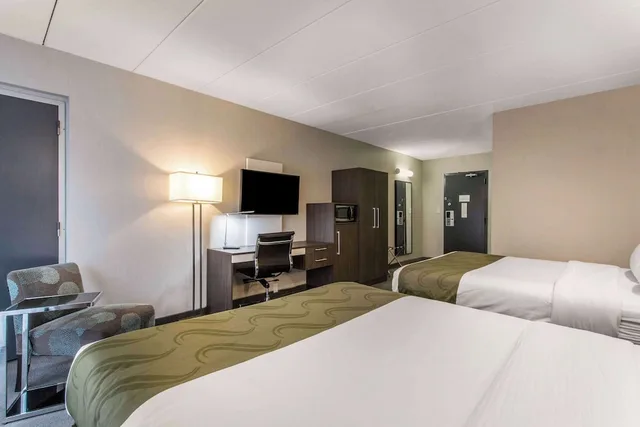 Room, 2 Queen Beds, Pet Friendly, Quality Inn West Springfield 1/3