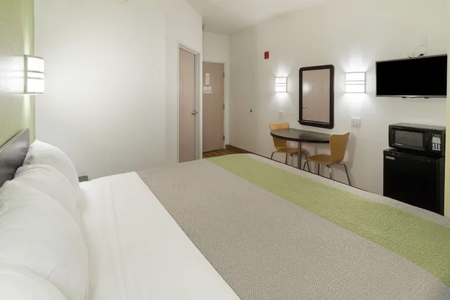 غرفة قياسية بسرير كينج، Motel6 Hillsboro, TX 1/5