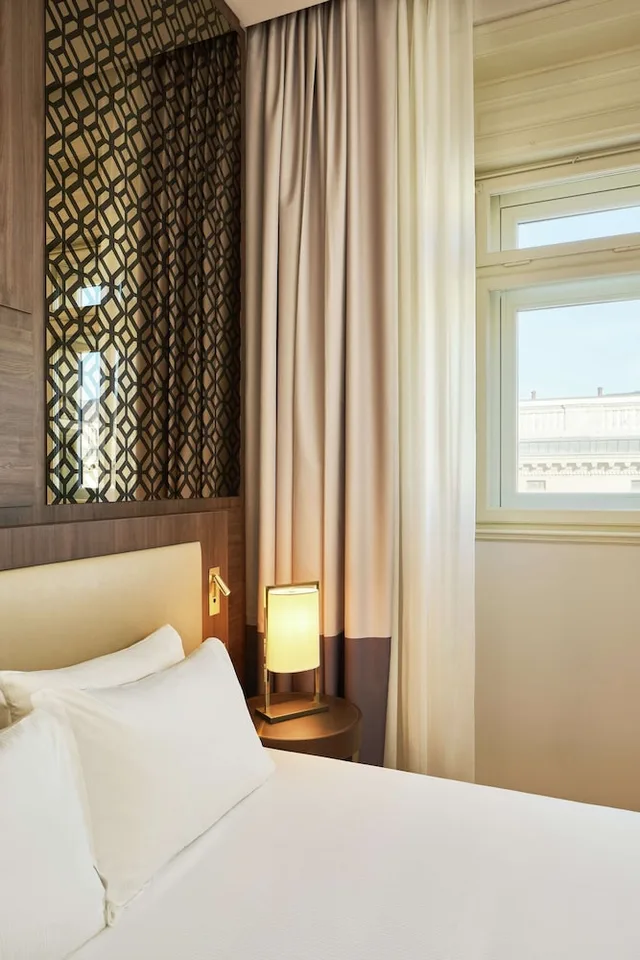 1 Bedroom, Historical, Suite, King Bed، Doubletree By Hilton Trieste 5/9
