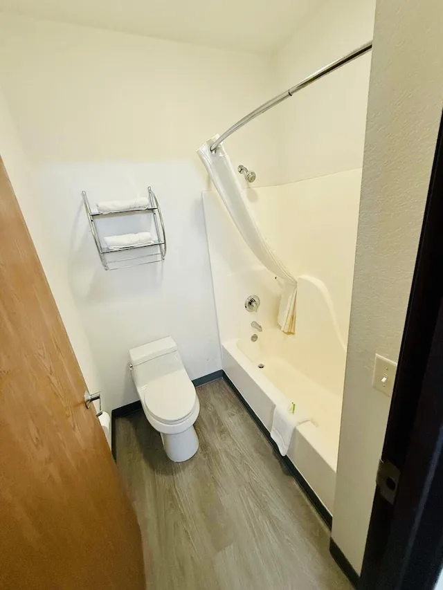 غرفة أساسية بسريرين كوين، Knights Inn New Florence 8/10