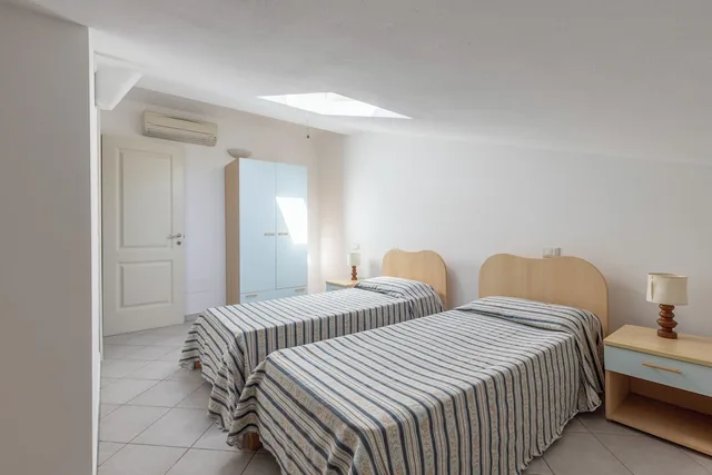 3 Bedrooms, Apartment, 2 Double and Twin Beds, Sofa، I Pungenti 8/10