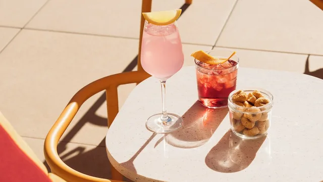 Ruby Lilou Hotel Marseille by IHG، Marseille 03 32/42