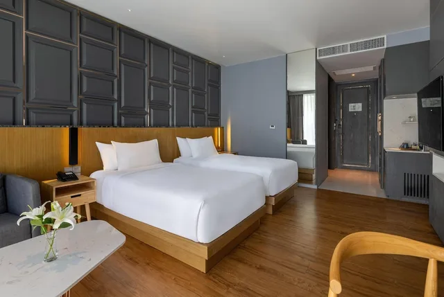 غرفة ديلوكس بسريرين منفصلين لذوي الإعاقة، Wyndham Grand Nai Harn Beach Phuket 2/7