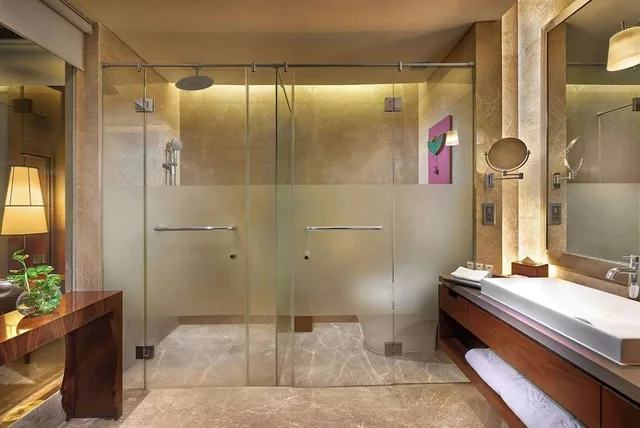 غرفة بريميير بسرير كينج للمدخنين، Hotel Tentrem Yogyakarta 4/4