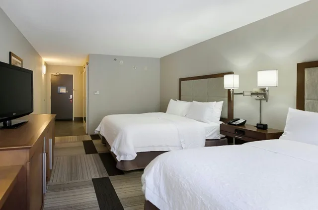 غرفة بسريرين كوين لذوي الإعاقة، Hampton Inn Salem 5/10