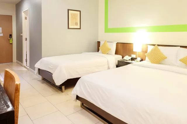 Urban, Triple, 1 Queen and 1 Single Bed, Hotel De Bangkok 4/9