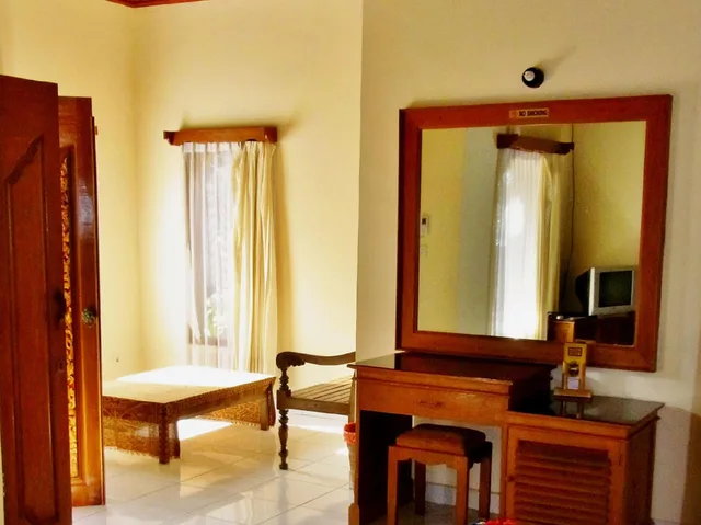 بنغل بسرير كينج بإطلالة على الحديقة بغرفة نوم واحدة، Geringsing Bungalows 3/3