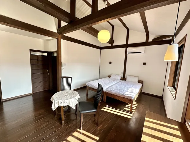 غرفة سوبيريور ثلاثية بسريرين منفصلين مع أريكة في طابق مرتفع، Inase Otsu Machiya Bed & Breakfast 1/3