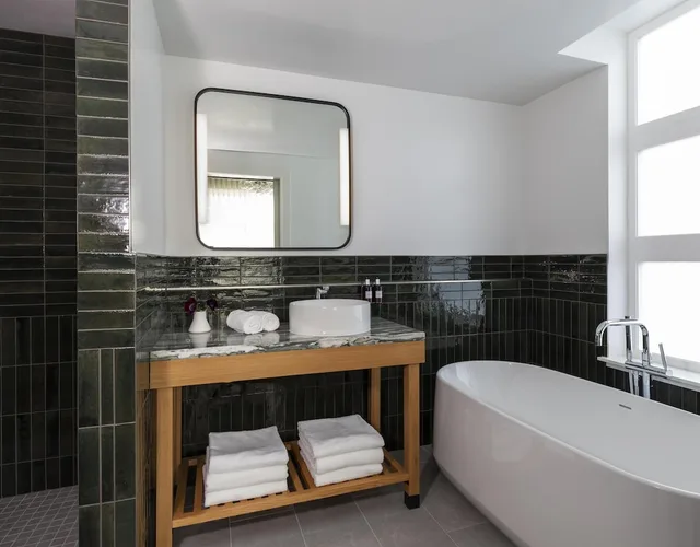 Broadway, Suite, King Bed، Kissel Uptown Oakland, in the Unbound Collection by Hyatt 8/10