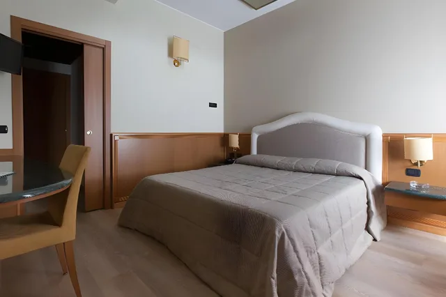 غرفة قياسية بسريرين مزدوجين، Airport Motel Malpensa 1/1