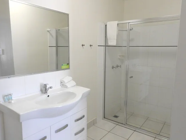 غرفة ديلوكس بسرير كوين، URANGAN MOTOR INN 1/1