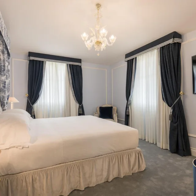 Inner, Family, Courtyard View، GRAND HOTEL PRINCIPE DI PIEMONTE 1/9