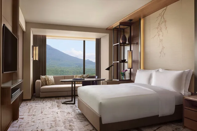 جناح بسرير كينج بغرفة نوم واحدة، Higashiyama Niseko Village, a Ritz-Carlton Reserve 2/4
