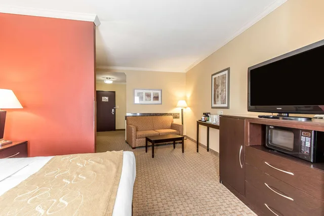 جناح بسرير كينج، Comfort Suites Lawton Near Fort Sill 1/2
