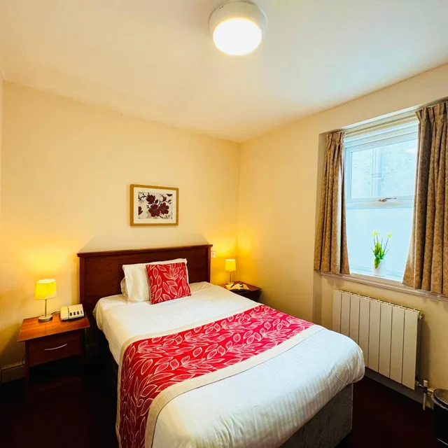 غرفة مفردة بسرير فردي، Chesterhouse 2/2