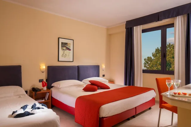 غرفة ثلاثية بسرير فردي، Best Western Blu Hotel Roma 2/5